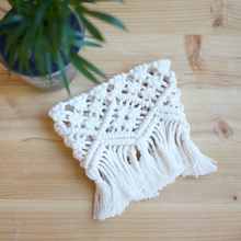 画像をギャラリービューアに読み込む, ギフトにおすすめ!【土を使わない観葉植物】テーブルプランツ (Table Plants) ×マクラメカバー×Table Plants Water(テーブルプランツウォーター)セット