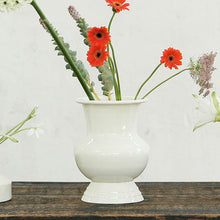 画像をギャラリービューアに読み込む, エナメル フラワー ベース カーブ | ENAMELED FLOWER VASE CURVE