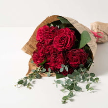 画像をギャラリービューアに読み込む, 【還暦や記念日のお祝いに】ローズブーケ(赤色) 10本 国産バラの花束